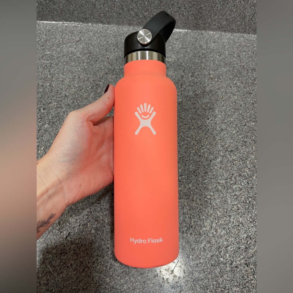 Hydroflask standard mouth 21 oz hot pink
